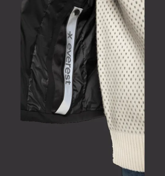 m_foss_down_jacket_5.webp Everest Outdoor Varma Jackor | Dunjackor<M Foss Down Jacket BLACK